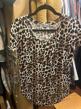 Dex Short Sleeve Leopard Print Scoop Neck Top - Brown & Black